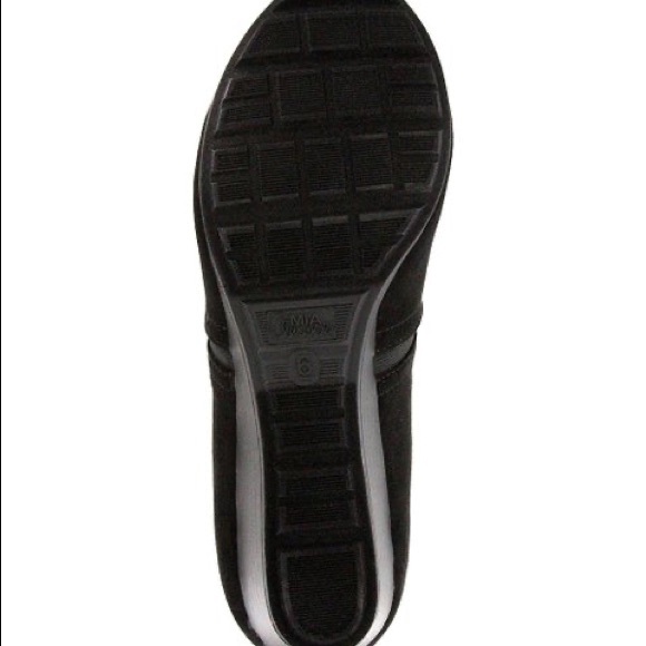MIA AMORE MEMORY FOAM WEDGES Size 6 - Picture 2 of 4